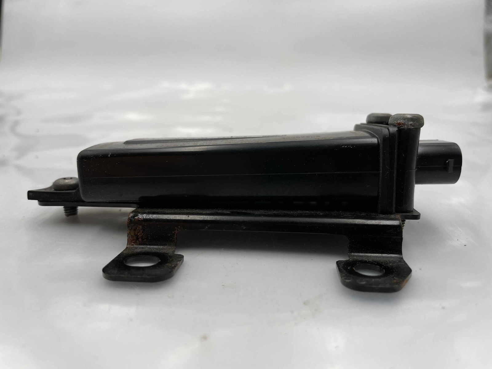 10 Aston Martin Rapide TPMS Tire Pressure Monitor Control Module F1-100-1220-001