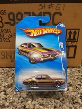 2009 Hot Wheels #82 Muscle Mania 6/10 OLDS 442 Purple Variant w/Chrome OH5 Spoke