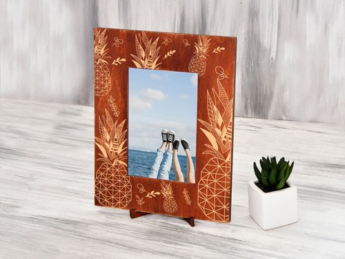 Pineapple Picture Frame Tropical Wood Photo Frame Engraved Housewarming Gift 4x6 - Picture 2 of 11