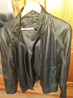 Neuwertige Lederjacke von Strellson N.P. 350 EURO Gr. M für 250   Zu Verkaufen .