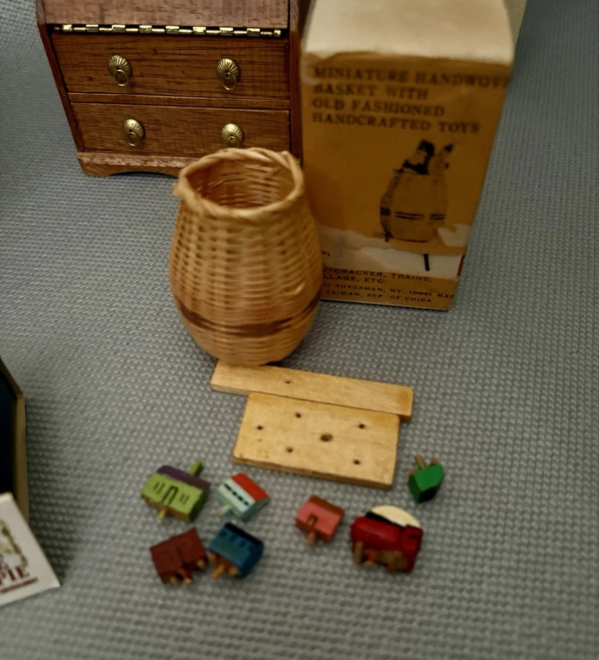 Muebles y accesorios vintage a escala para casa de muñecas Shackman 1978 Foto 4 de 4