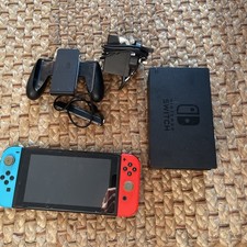 Nintendo Switch 32GB V1 Console With Charging Dock, Joycons & Original Cables