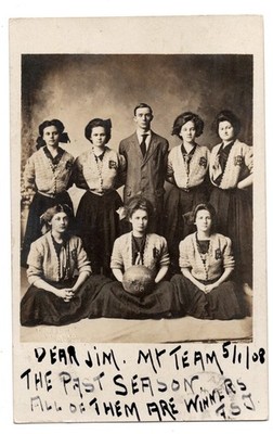 Photo Postcard Women's Basketball Team USA 1908 San Antonio Signed (B2237)