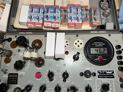 NOS Telefunken Smooth Plate SELECTED RED TIP Ultra Low Noise ECC83