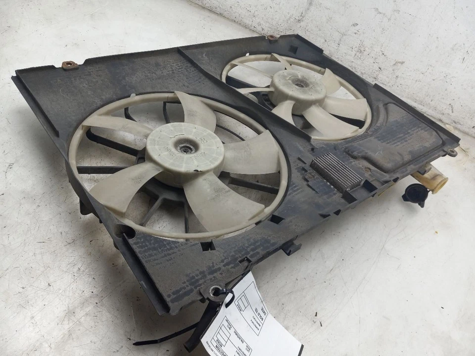 Radiator Fan Motor Fan Assembly Fits 07-10 SIENNA - Image 4 of 4