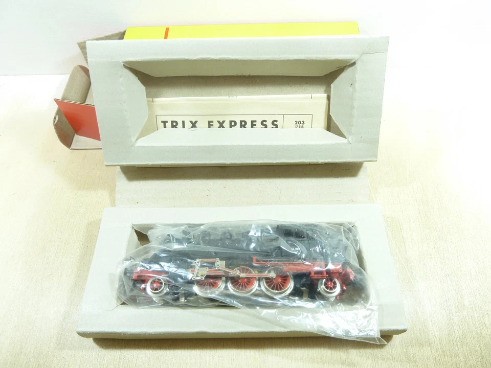 Trix Express H0 Dampflok 203 BR64 Neu in OVP - Bild 3 von 4