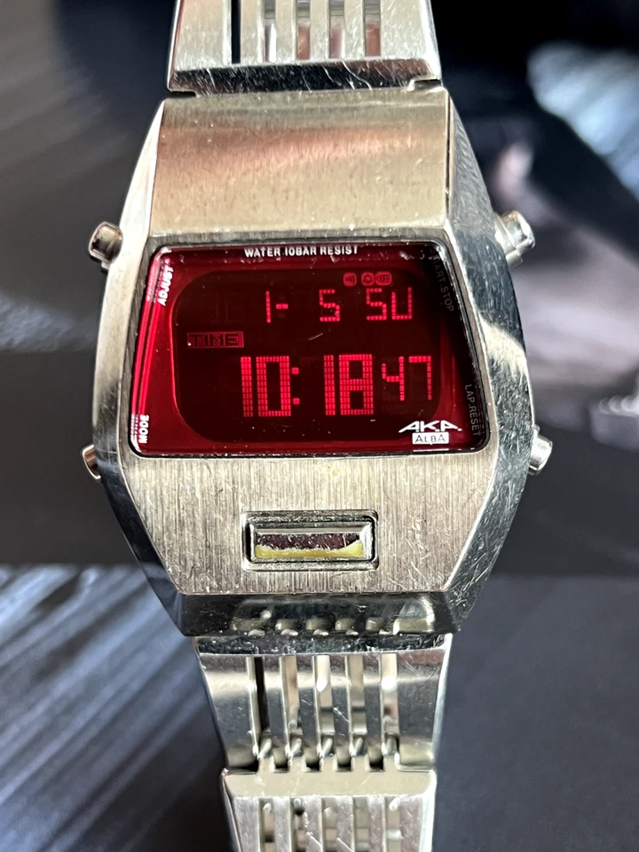 vintage Aka Alba W670 4000 LED vermelho Darth Vader raro edição limitada seiko - Imagem 2 de 4