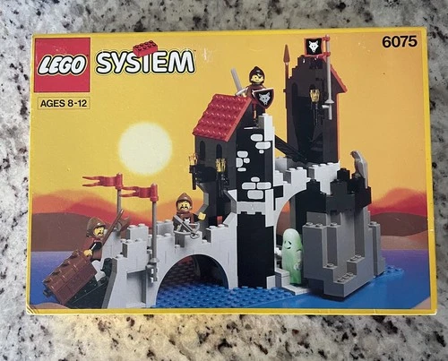 [LEGO CASTLE] Wolfpack Tower (6075) New RARE Unopened Sealed Box SOME SHELF WEAR