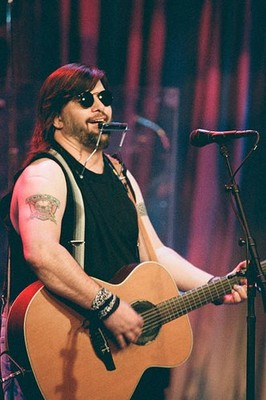 Musical guest Steve Earle performs on April 5 1996 TV Old Photo 1