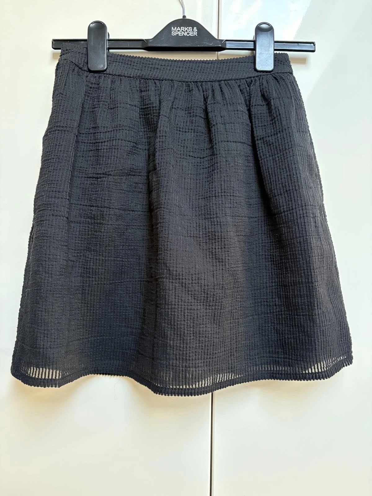 Reiss Kari Black Vertical Striped Textured Short Mini Skirt Lined, UK 6