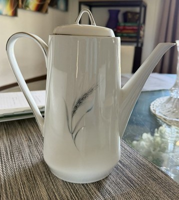 Vintage Hutschenreuther Arzberg Blue Wheat Porcelain Coffee Pot With Lid Germany