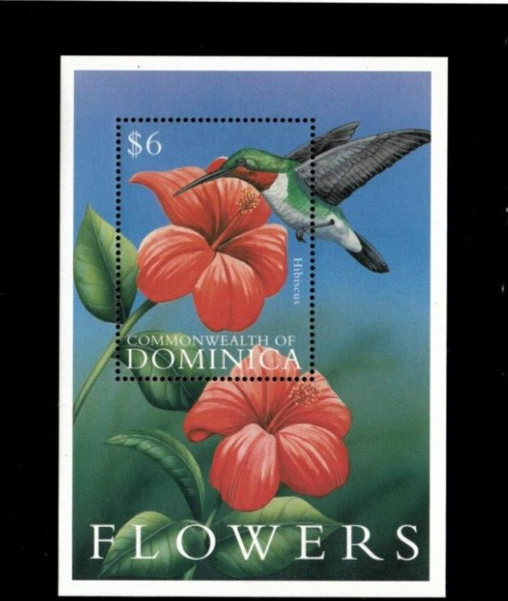 VINTAGE CLASSICS - Dominica 2000- Flowers- Souvenir Stamp Sheet- Scott 2209- MNH