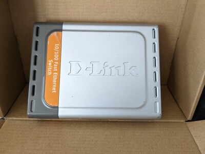 D-Link DES-1005D Fast Ethernet 5-Port Switch