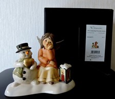 Goebel Engel Geduldige Freunde - mit Schneemann  champagner 13 cm - neu in OVP