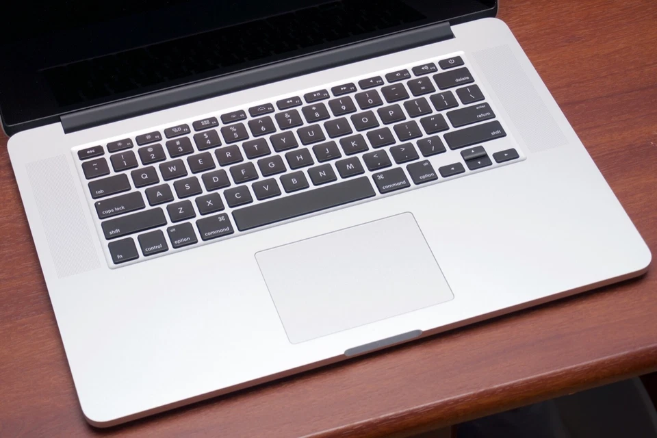 Apple MacBook Pro 15" 2015 · i7 · 16GB · 4TB, photo 3 of 4
