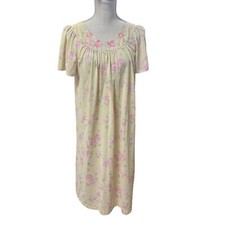 Shadow line floral nightgown sz small