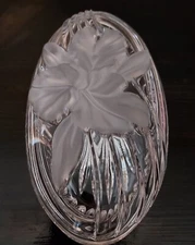 Mikasa Iris Covered Trinket Dish