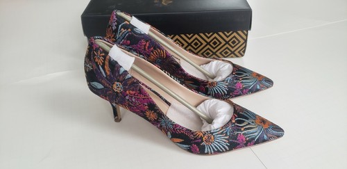 Charles David Shoes by Charles David 