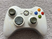 Microsoft Xbox 360 Wireless Controller.