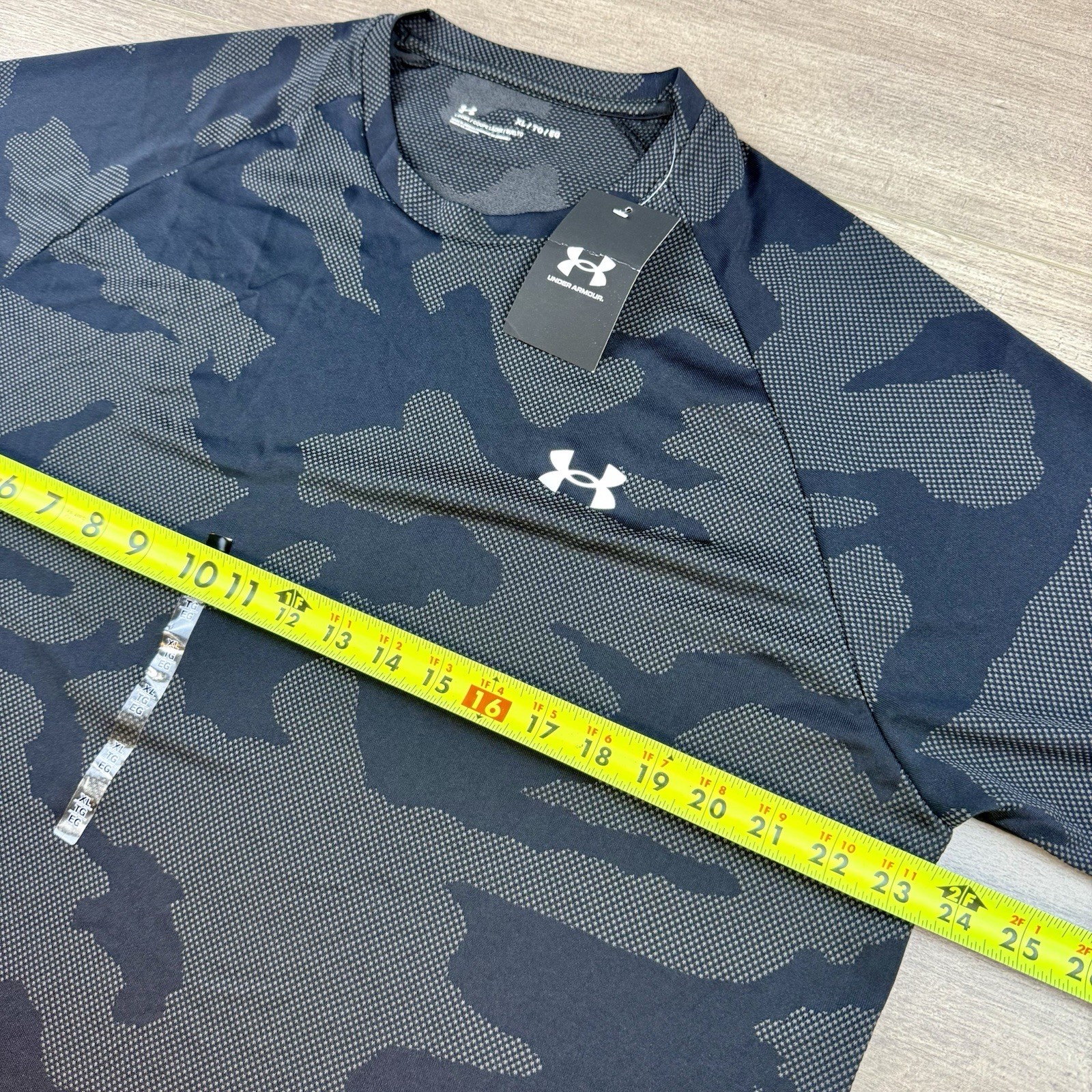 NWT Under Armour UA Velocity Jacquard Short Sleeve Shirt Men XL Black Camo Loose thumbnail 14