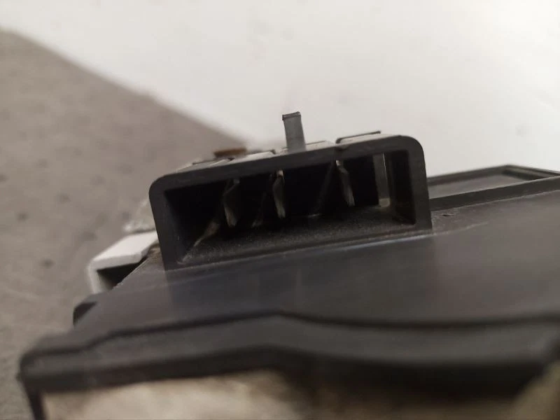 Windshield Wiper Motor from 1992 Ford F150 9287511 - Image 3 of 4