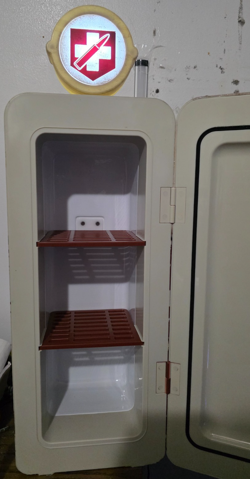 Juggernog Mini Fridge Call of Duty Black Ops 3 Juggernog Fridge (Fully
