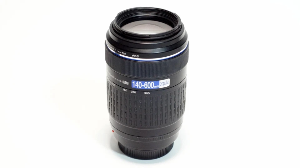 Lente Original 4/3 Olympus Digital 70-300mm f4-5.6 Zuiko ED Foto 3 de 4