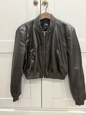 Women’s faux leather ZARA brown bomber jacket. Size small. Great condition. 
