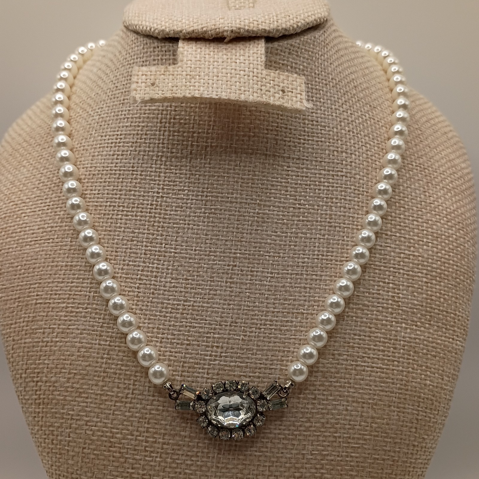 Vintage Faux Pearl Rhinestone Choker Necklace 16