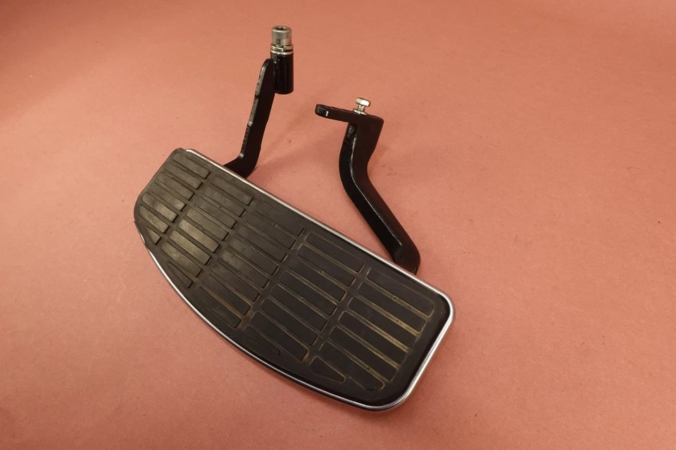 Harley-Davidson Road Glide 2000-2006 placa de piso delantero izquierdo FLTRI Foto 2 de 4