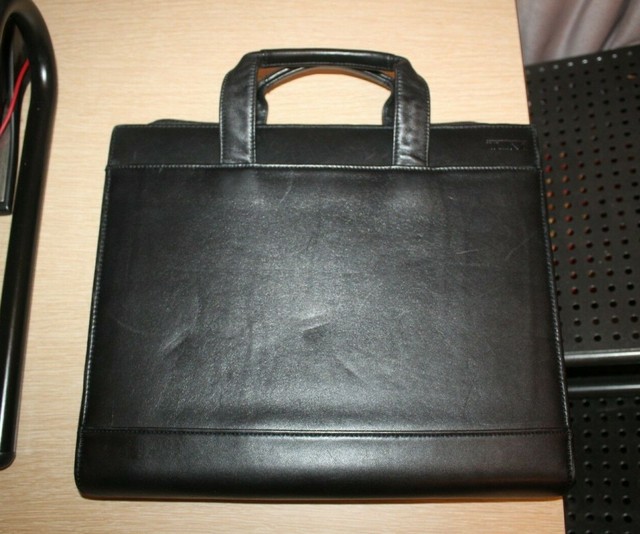 tumi document bag