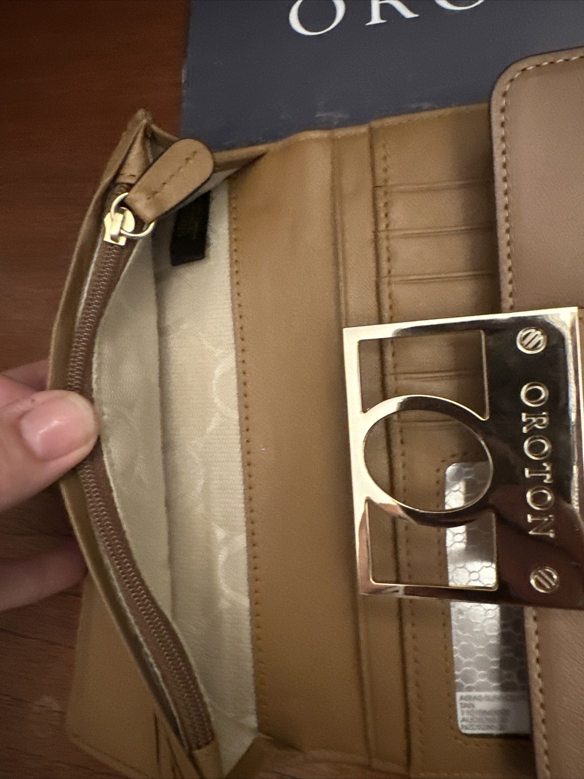 Oroton Tan Leather Slim Clutch Wallet With Turnlock EUC eBay