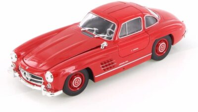 Mercedes-Benz 300SIL - Red 1:24 Scale Diecast Model Car - Welly 24064RD &CASE