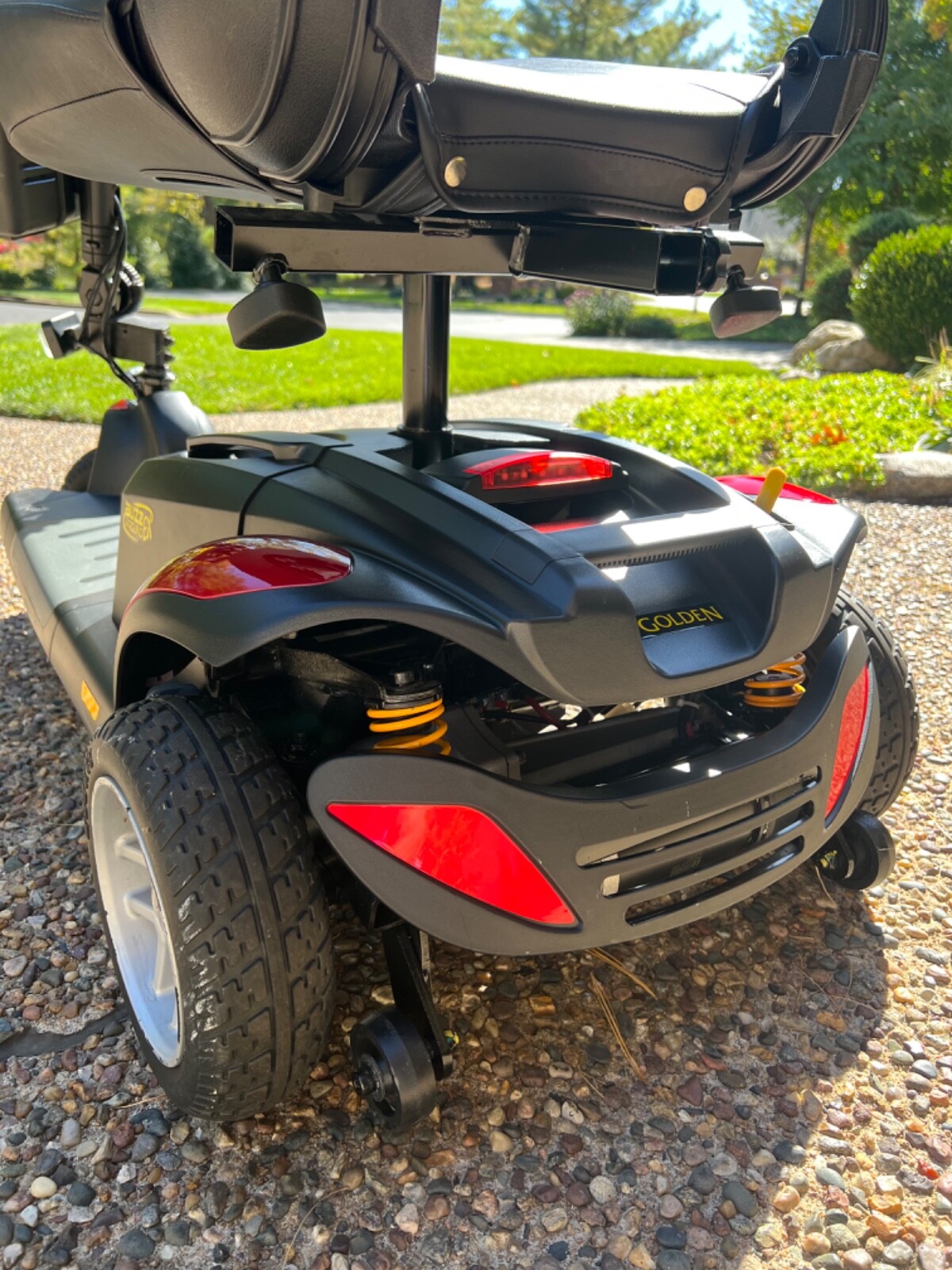 Buzz Around Scooter LX by Golden Wheelchairs USA used St. Louis Area