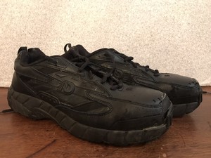 dunham steel toe shoes