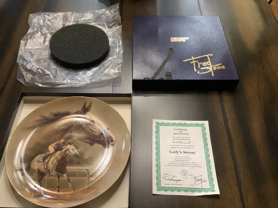 Lady's Secret - Champion Filly por Secretariat- Placa de Colecionador Fred Stone - Imagem 3 de 4