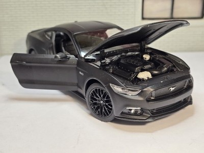 Ford Mustang GT 2015 V8 Satin Black 3.7 5.0 Maßstab 1:24 Diecast Modellauto 24062