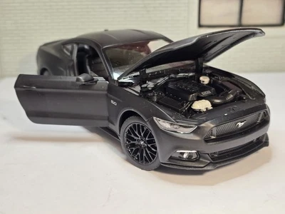 WELLY Ford Mustang GT 2015 V8 Satin Black 3.7 5.0 1:24 Scale Diecast Model Car 24062