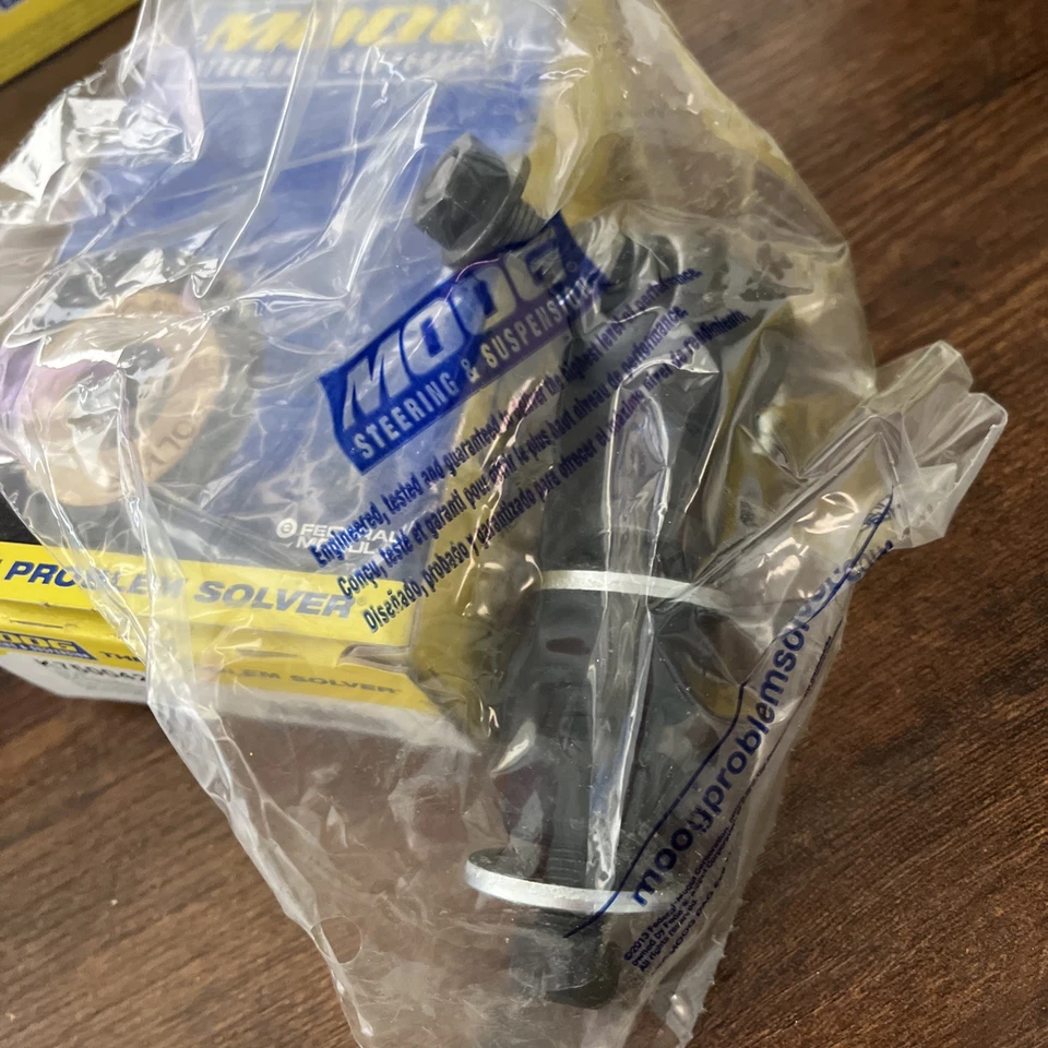 Barra estabilizadora delantera MOOG K750042 enlace final 99-04 Chevrolet Tracker Suzuki Vitara Foto 3 de 3