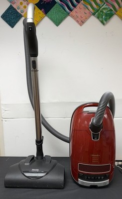 Miele Complete C3 SGFEO Homecare Powerline Canister Vacuum Cleaner + Attachments