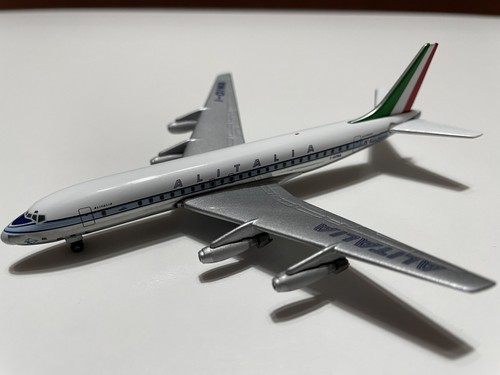 GeminiJets Alitalia Douglas DC-8-43 I-DIWA 1960s Colors 1/400 Scale - Picture 1 of 8