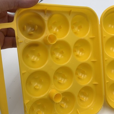 Stansport Camping Egg Carrier: Shatterproof 12-Egg Portable Storage