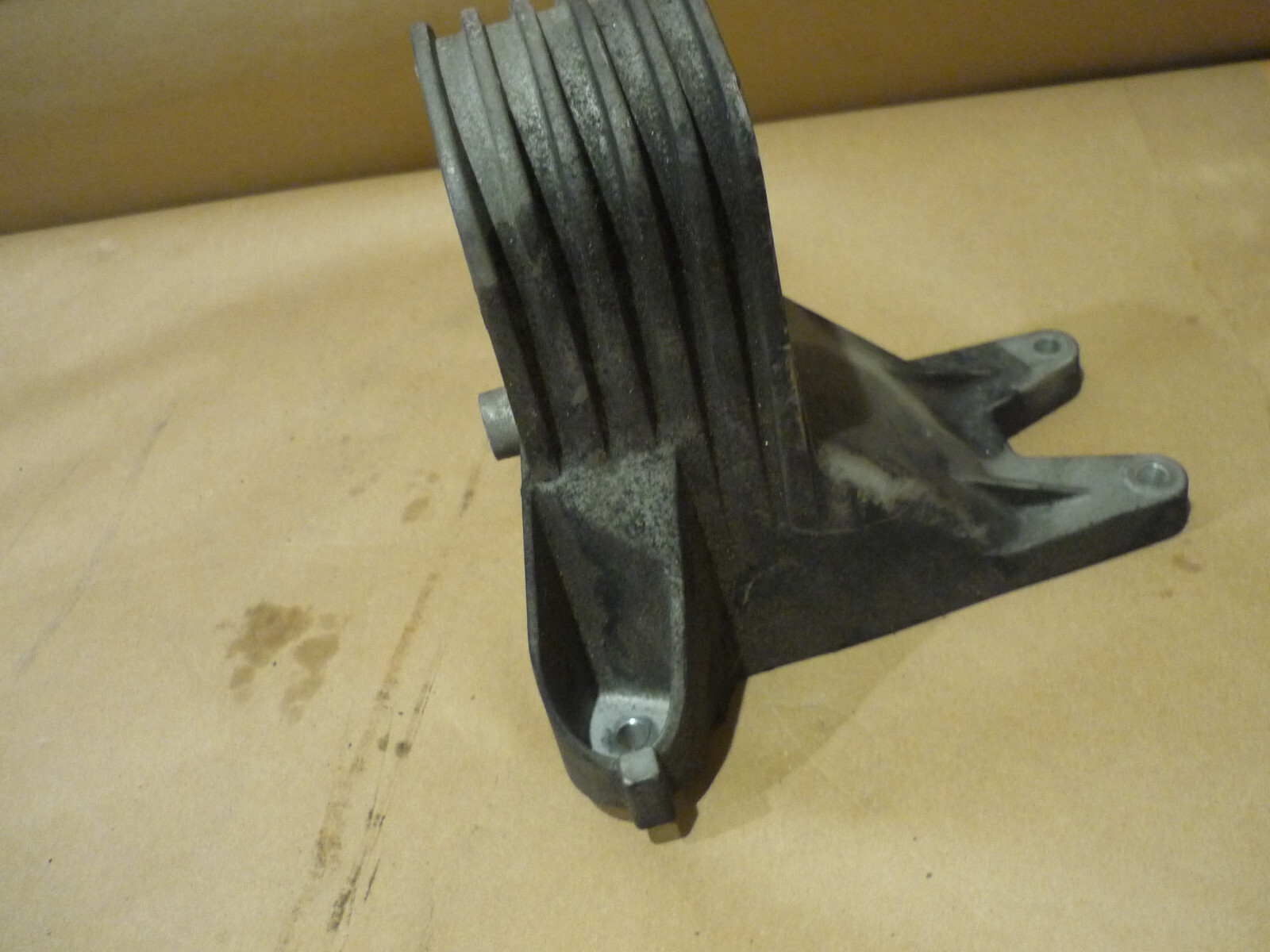 Ferrari California -  LH Rear Gearbox Support Bracket - P/N 239754
