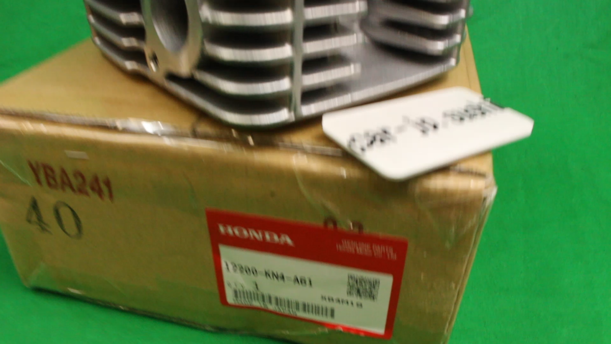 HONDA GENUINE 01-03 XR100R/A 04-13 CRF100F/A CYLINDER HEAD HONDA GENUINE 01-03 XR100R/A 04-13 CRF100F/A CYLINDER HEAD