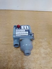 Allen-Bradley 836T-T251JX9 Pressure Control Series A