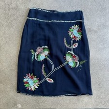 100 silk embroidered small skirt Navy. Floral embroidery and sequins.