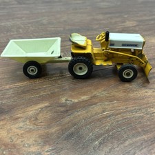 Ertl IH 122 Cub Cadet Set with Blade & Dump C...
