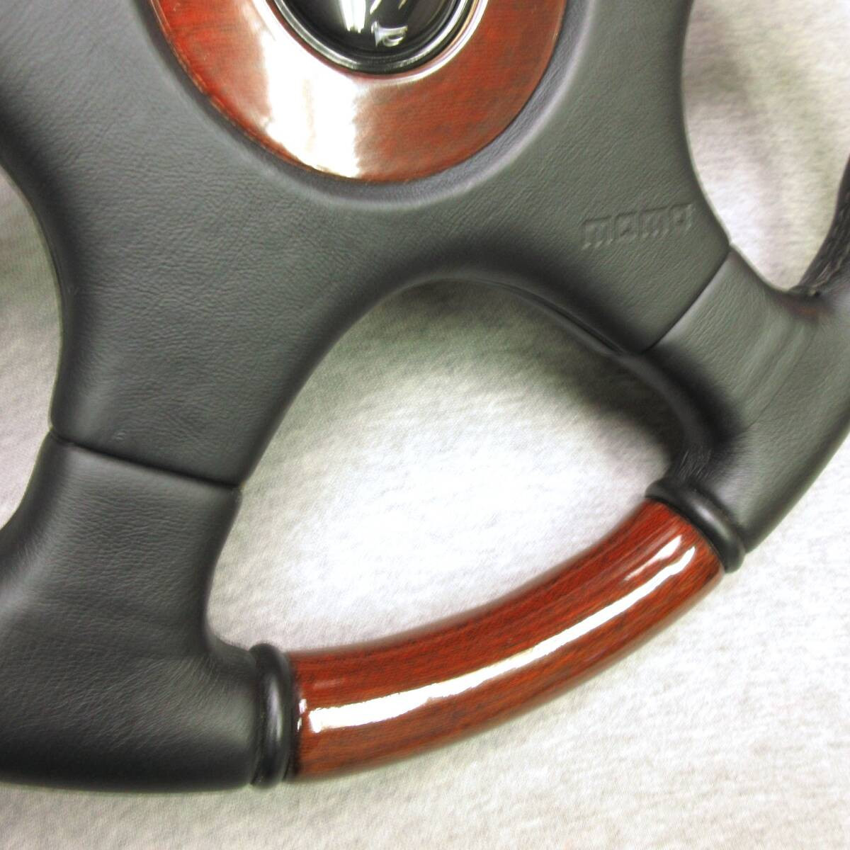 MOMO Olympic III Dark mahogany wood leather combination 36φ MOMO Olympic III Dark mahogany wood leather combination 36φ