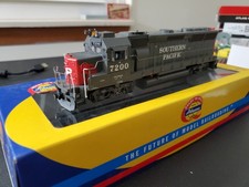 HO Scale Athearn RTR  GP40X SP 7200 With DCC