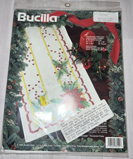 Bucilla Poinsettia Stamped Embroidery Christmas Table Runner 14 x 44 1994 Cloth